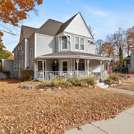 Charlevoix House - The Northside Bed & Breakfast Exterior photo